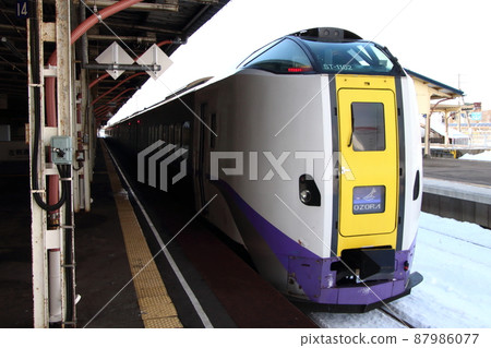 釧路站：特急大空（Kiha 261系1000系：札幌⇔釧路） 87986077