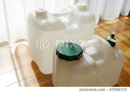 Plastic tank with water 87988729