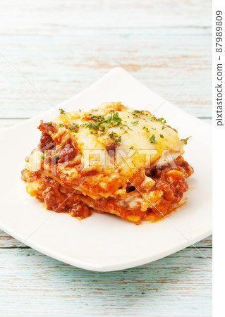 Lasagna 87989809