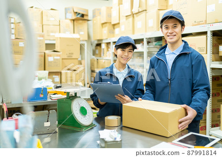 Warehouse women packing work Warehouse women packing work 87991814