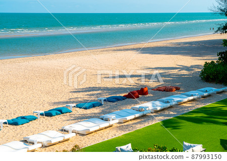 beach bean bag  with sea background 87993150