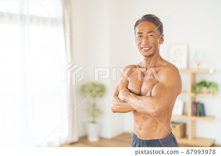 肌肉訓練健美運動員前輩 87993978