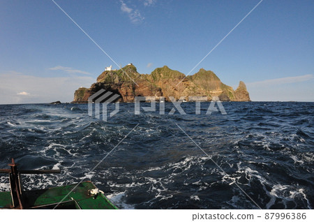 View of Dokdo from the sea View of Dokdo from the sea 87996386
