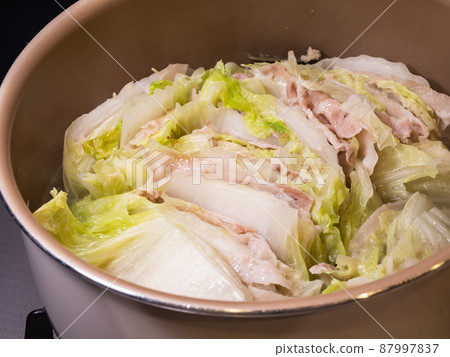 Millefeuille pot. A dish in which pork and Chinese cabbage are layered and simmered. Millefeuille pot. A dish in which pork and Chinese cabbage are layered and simmered. 87997837