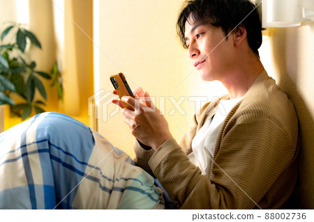 Male night smartphone Male night smartphone 88002736