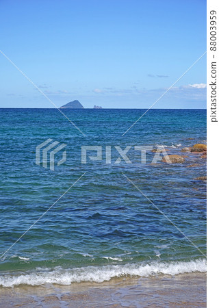 [Kyoto Prefecture] Maizuru, the beautiful sea of Mihama coast (Ryuguhama), Maizuru City, Kyoto Prefecture 88003959