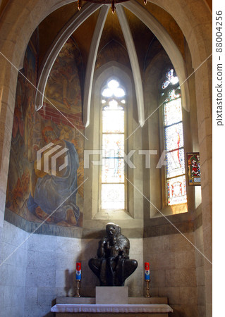 Virgin Mary with baby Jesus, St. Mark church in Zagreb Virgin Mary with baby Jesus, St. Mark church in Zagreb 88004256