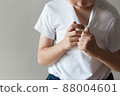 孩子用溫度計檢查體溫 88004601