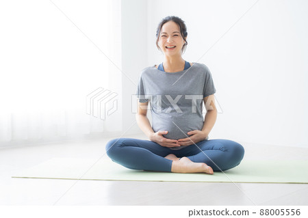 孕婦瑜伽圖片孕婦 88005556