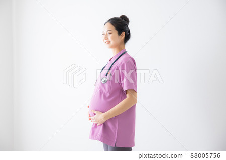 Nurse pregnant woman 88005756