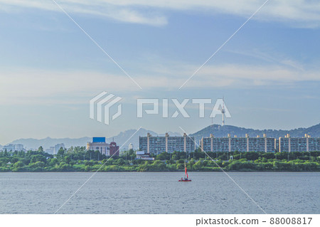 欣賞漢江沿岸風景和南山首爾塔 88008817