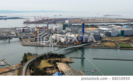 Aerial view of the scenery around Tsuneyoshi Ohashi, Konohana-ku, Osaka with a drone Aerial view of the scenery around Tsuneyoshi Ohashi, Konohana-ku, Osaka with a drone 88010930