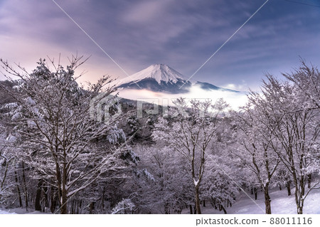 《山梨縣》冬天的富士山，20首降雪歌曲 88011116