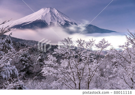 《山梨縣》冬天的富士山，20首降雪歌曲 88011118