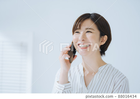 淺談智能手機的女人 88016434