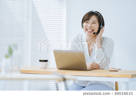 Female PC headset 88016610