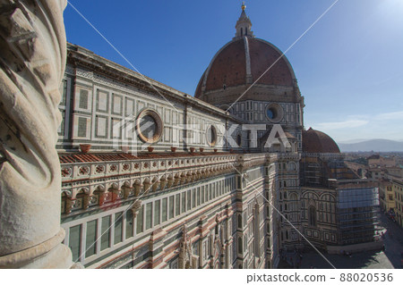 Cupola from Giotto's bell tower (Italy - Florence) Cupola from Giotto's bell tower (Italy - Florence) 88020536