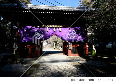 日本第一個Bishamonten，高Shin市新東山寺三門（Niomon） 88020825