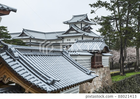 Spring Kanazawa Castle Park Hishi Yagura 88021413