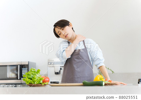 沮喪的家庭主婦媽媽 88025551
