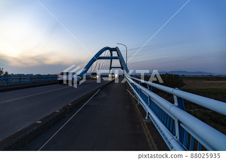 Matsubara Bridge at dusk and Mt. Matsubara Bridge at dusk and Mt. 88025935