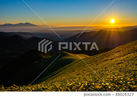 三重峰的曙光信州金星線 三重峰的曙光信州金星線 88026327
