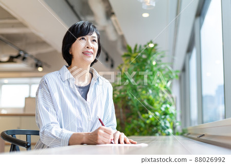 Female letter middle shooting cooperation: WEEK Shibadaimon (Sun Frontier Fudousan) Female letter middle shooting cooperation: WEEK Shibadaimon (Sun Frontier Fudousan) 88026992