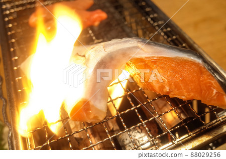 燒烤銀鮭魚 88029256