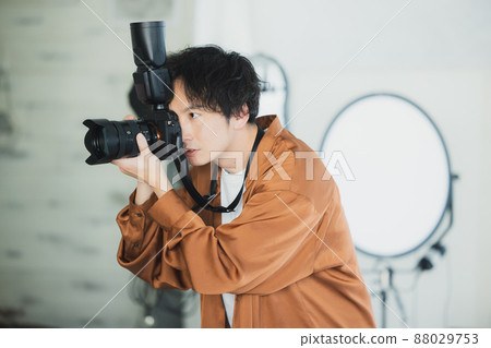 Photographer shooting 88029753
