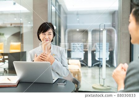 Female lawyer law firm shooting cooperation: WEEK Shibadaimon (Sun Frontier Fudousan) 88030833