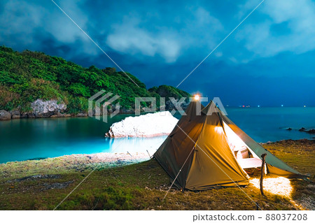 Solo camp Rough camp Sea Mysterious lights Fantastic 88037208