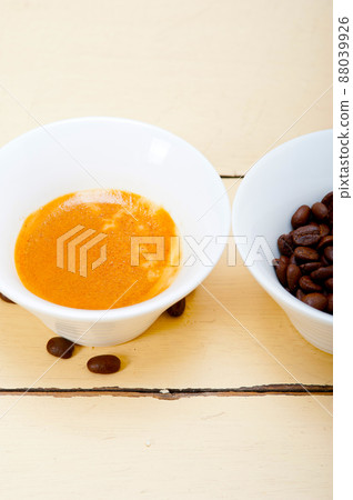espresso cofee and beans 88039926