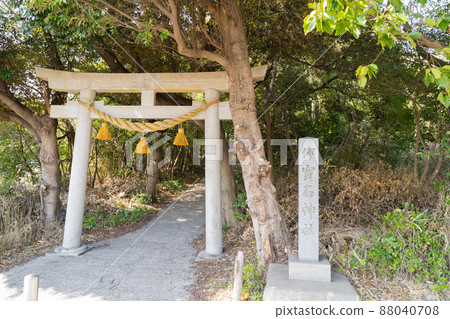 Ihoseki Shrine (Toyohashi City, Aichi Prefecture) Ihoseki Shrine (Toyohashi City, Aichi Prefecture) 88040708