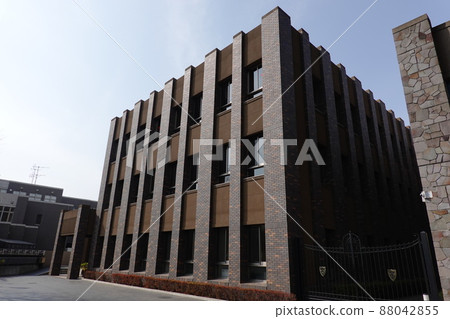 費利斯城學院初高中 費利斯城學院初高中 88042855