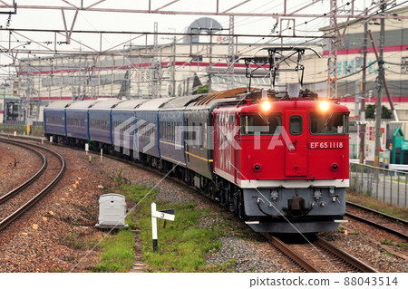 EF65 1118 Tow sleeper express "Ginga" EF65 1118 Tow sleeper express "Ginga" 88043514