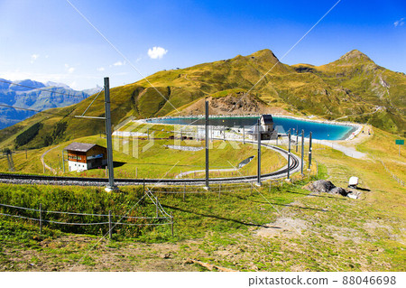 [Grindelwald] Kleine Scheidegg Lake Falboden 88046698
