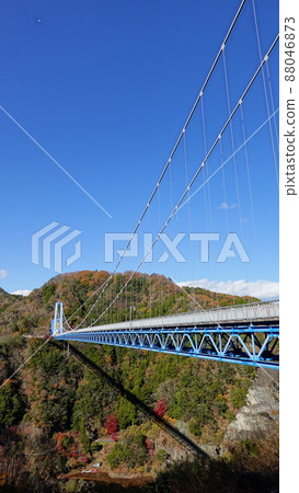 Japan's largest suspension bridge, Ryujin Big Suspension Bridge, Ibaraki Prefecture (vertical composition) 5999 Japan's largest suspension bridge, Ryujin Big Suspension Bridge, Ibaraki Prefecture (vertical composition) 5999 88046873