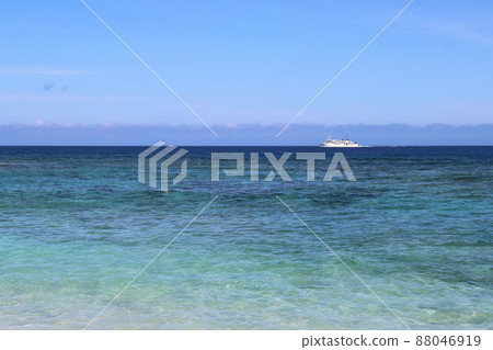 Okinawa Nakijin Ferry Izena Sho En sailing near Kouri Island Okinawa Nakijin Ferry Izena Sho En sailing near Kouri Island 88046919