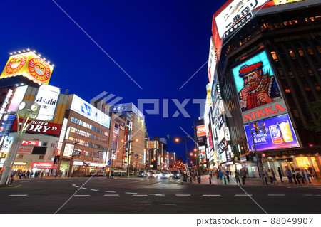 [Hokkaido] Night view of Sapporo Susukino intersection 88049907