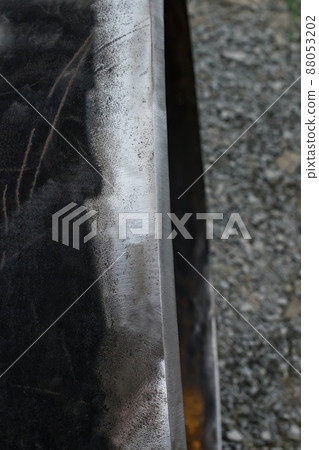 Edge, chrome molybdenum pipe prepared for welding Edge, chrome molybdenum pipe prepared for welding 88053202