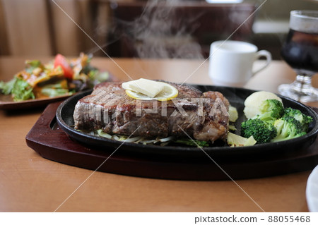 450g iron plate steak (Aomori prefecture) 450g iron plate steak (Aomori prefecture) 88055468