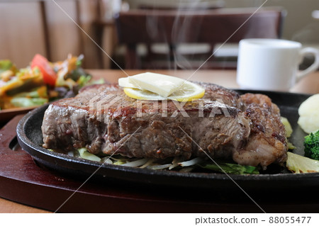 1 pound steak (Aomori prefecture) 1 pound steak (Aomori prefecture) 88055477