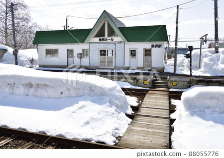 Photographing the scenery of Neppu Station in Kuromatsunai, Hokkaido in early spring 88055776