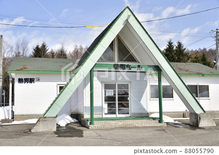 Photographing the scenery of Neppu Station in Kuromatsunai, Hokkaido in early spring 88055790