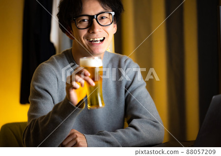 在線酒會男士 88057209