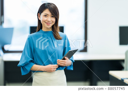 婦女和辦公室 88057745