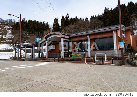 Roadside Station / Yudokoro Chijimi no Sato (Ojiya City, Niigata Prefecture) 88059412