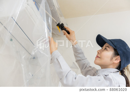 給空調蓋上蓋子並進行清潔的承包商 給空調蓋上蓋子並進行清潔的承包商 88061020