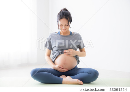 Maternity yoga image pregnant women 88061234