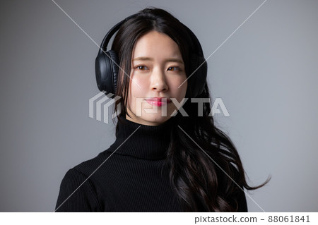 Women's music Women's music 88061841